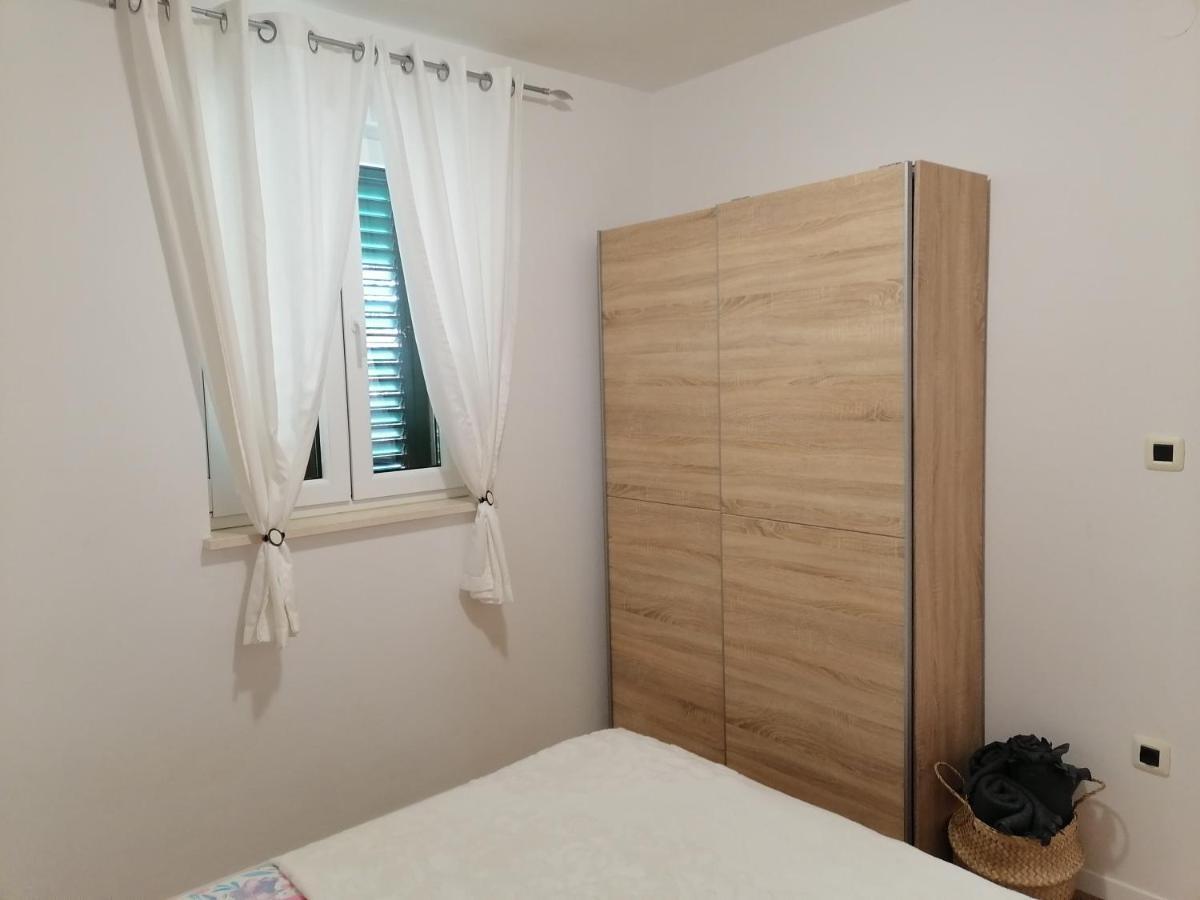 Dairos Apartment Mali Losinj Exterior photo