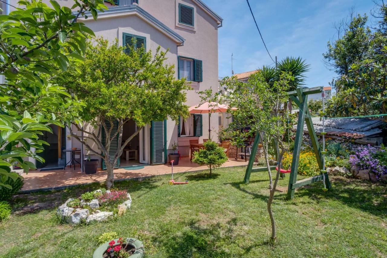 Dairos Apartment Mali Losinj Exterior photo